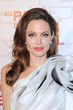 Angelina Jolie quiere engordar antes de casarse