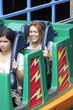 Miley Cyrus, en el parque de diversiones