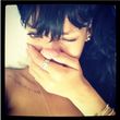 ¡Rihanna perdió su avión por estar borracha!