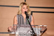 Shakira condecorada por el Gobierno francés con la Orden de Caballero de las Artes y las Letras