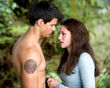 Taylor Lautner y Kristen Stewart en una de las escenas de la saga Crepúsculo