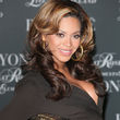 Beyonce muestra su barriga en el photocall