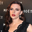 Scarlett Johansson apuesta por el color chocolate