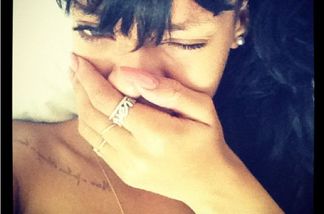 ¡Rihanna perdió su avión por estar borracha!